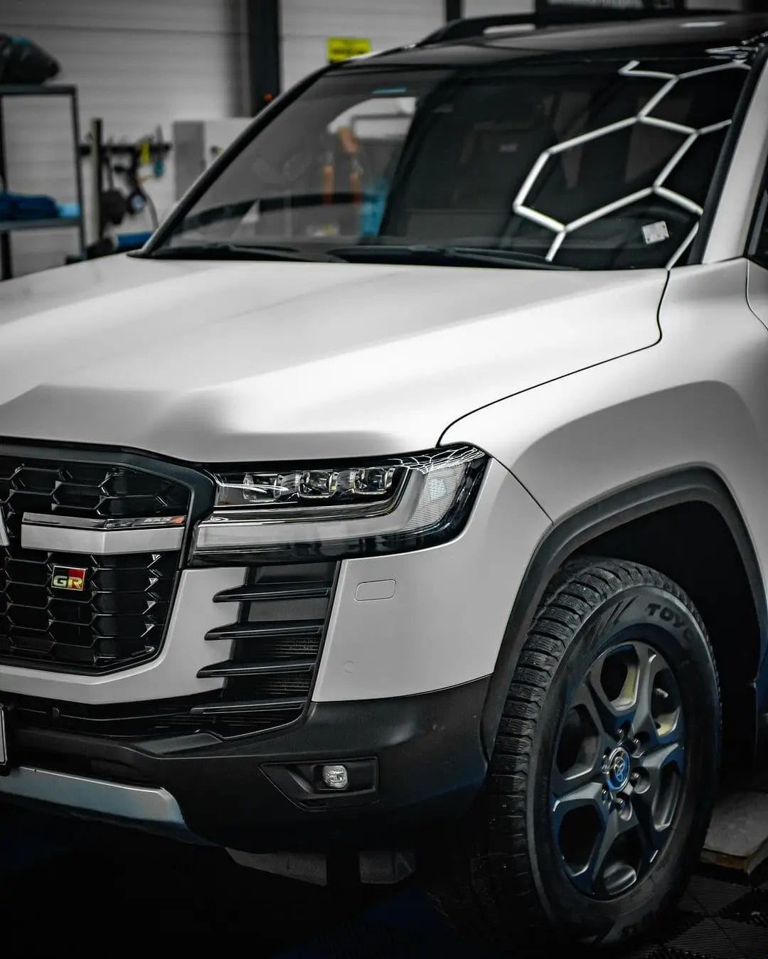 Χρωματιστή Μεμβράνη Αυτοκινήτου 455 Satin Pearl White-1 Χρωματιστή Μεμβράνη Αυτοκινήτου 455 Satin Pearl White-1