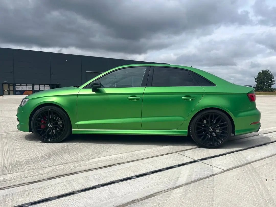 Arlon PCC 458 Satin Scream Green Metallic-3 Arlon PCC 458 Satin Scream Green Metallic-3