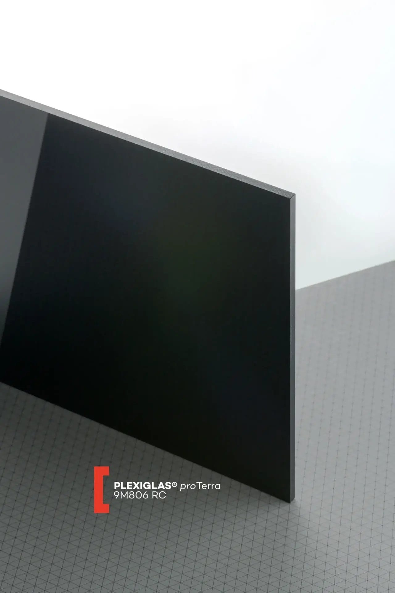 Plexiglas® proTerra Black 9M806 RC Plexiglas® proTerra Black 9M806 RC